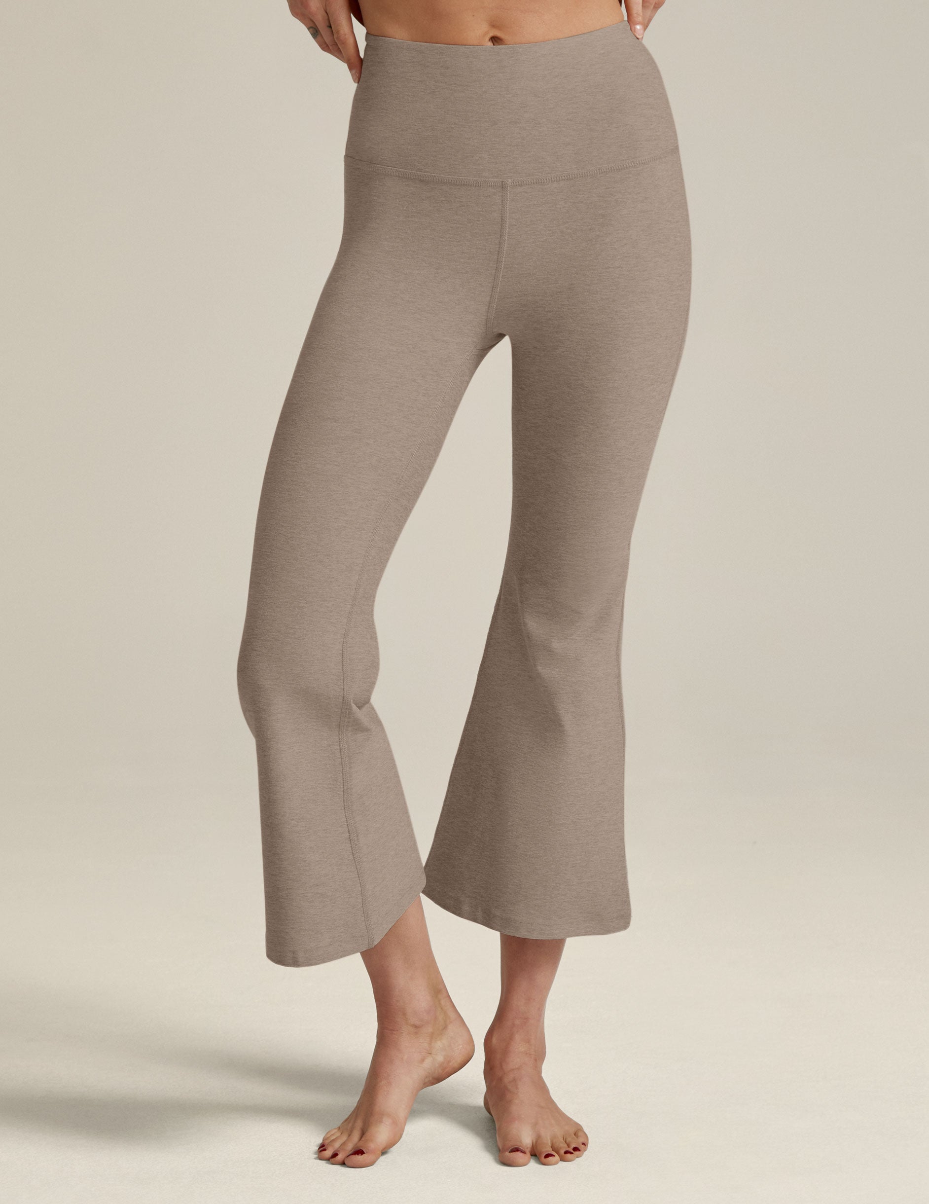 Women's Cropped Yoga Pants Ukulele