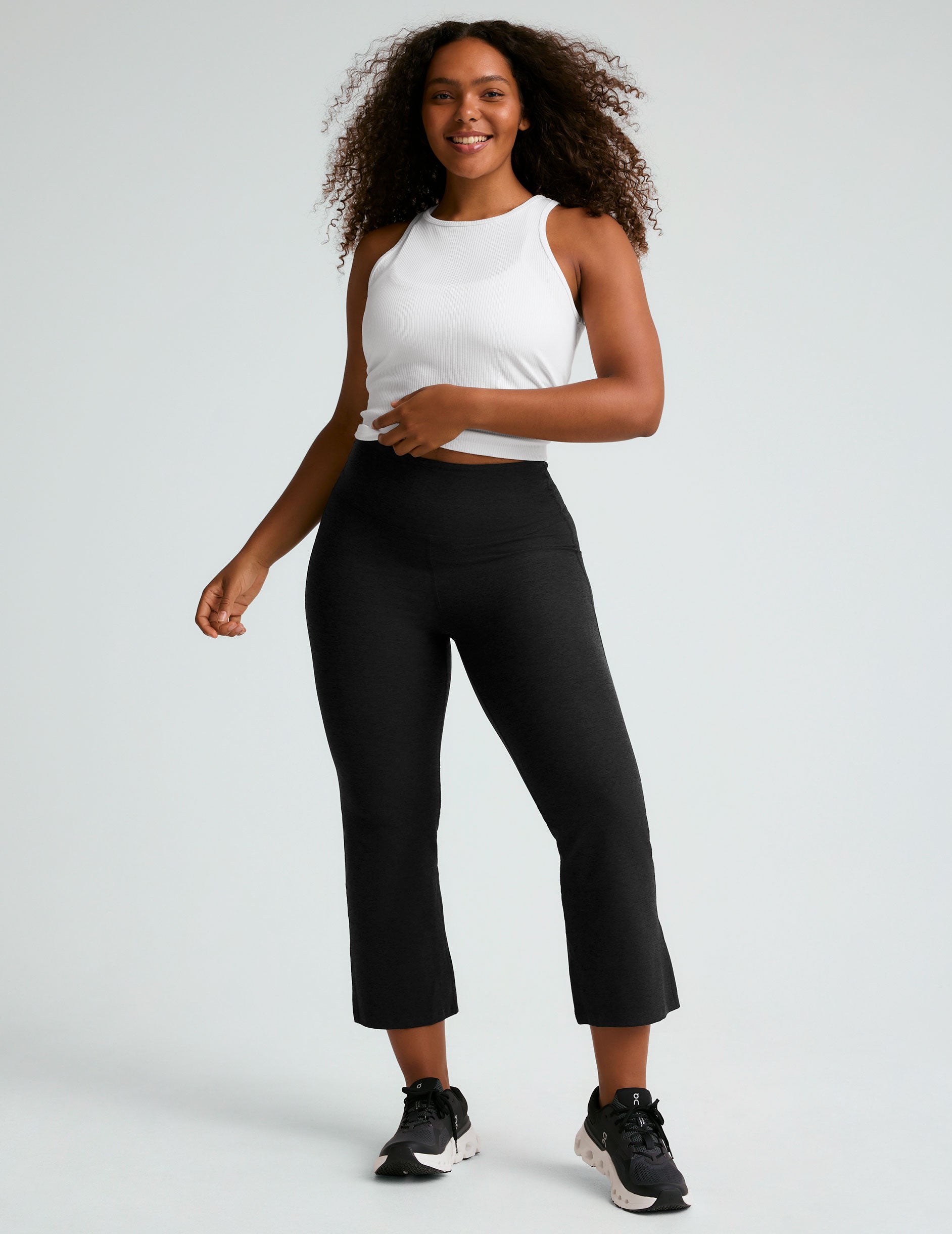 black cropped pant