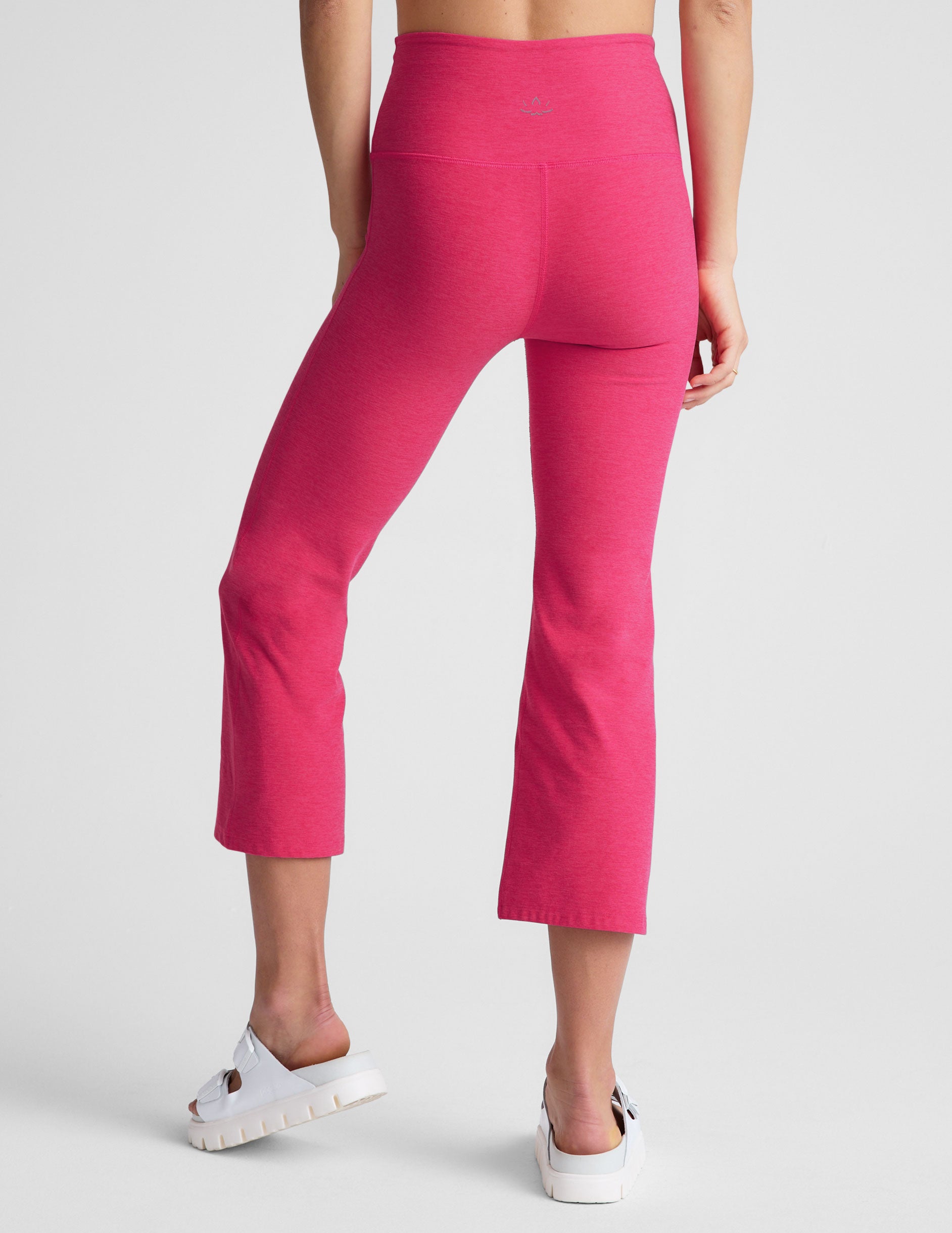 pink cropped pant