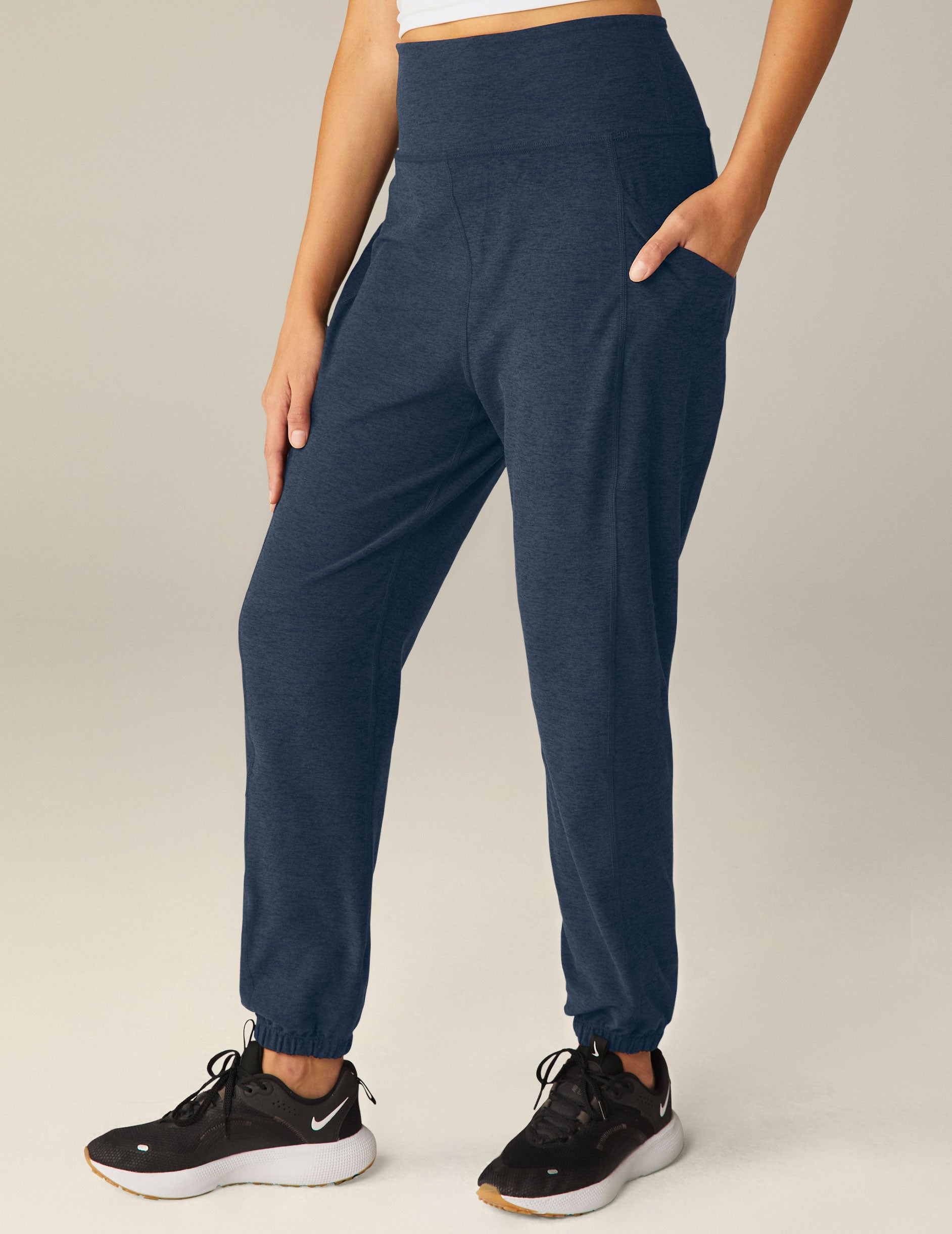 Beyond Yoga Spacedye Commuter Midi Joggers  Anthropologie Mexico - Women's  Clothing, Accessories & Home