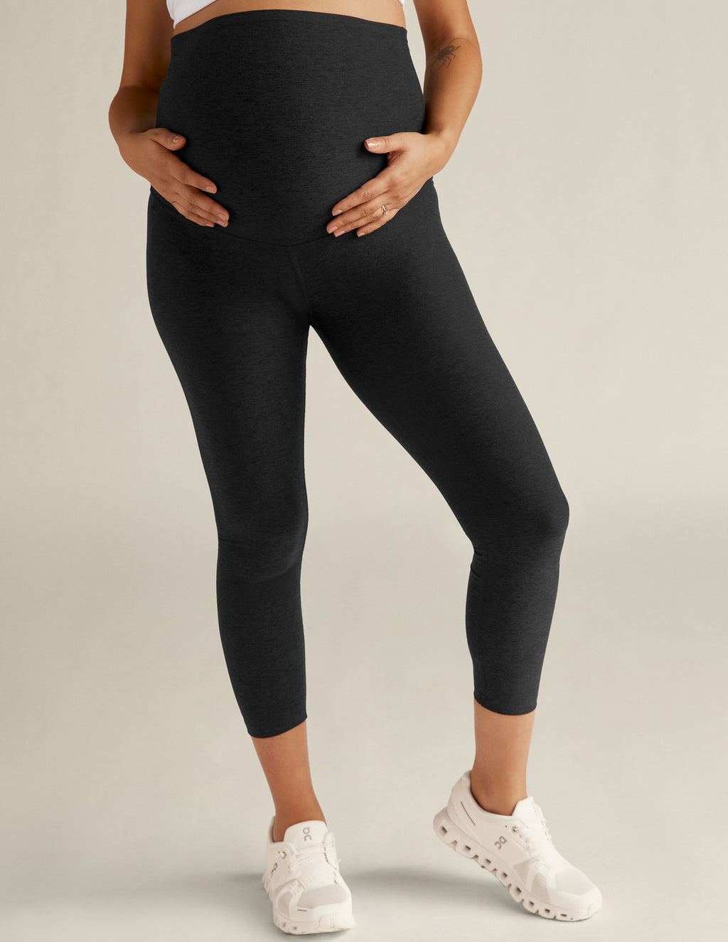 KUMAYES Maternity Leggings for Women Over The Belly Pregnancy Pants with  Full Panel Workout Leggings for Pregnant(Black Large) 
