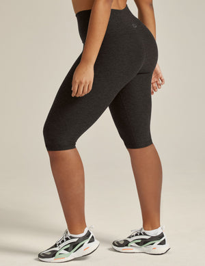 Side view of marled gray Spacedye Pedal Pusher High Waisted Legging, cropped below the knee with a high waistband.