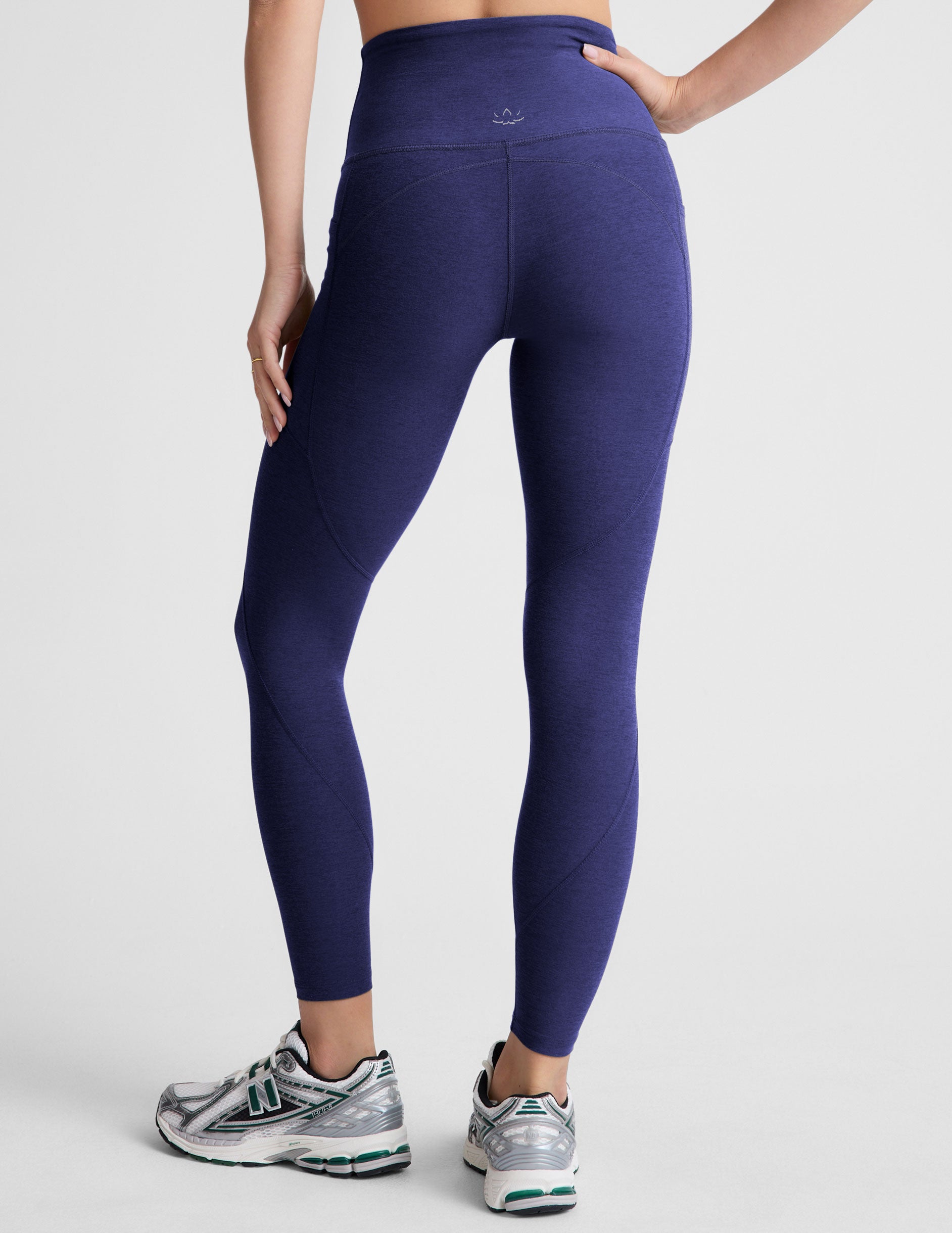 blue legging with pocket at sides