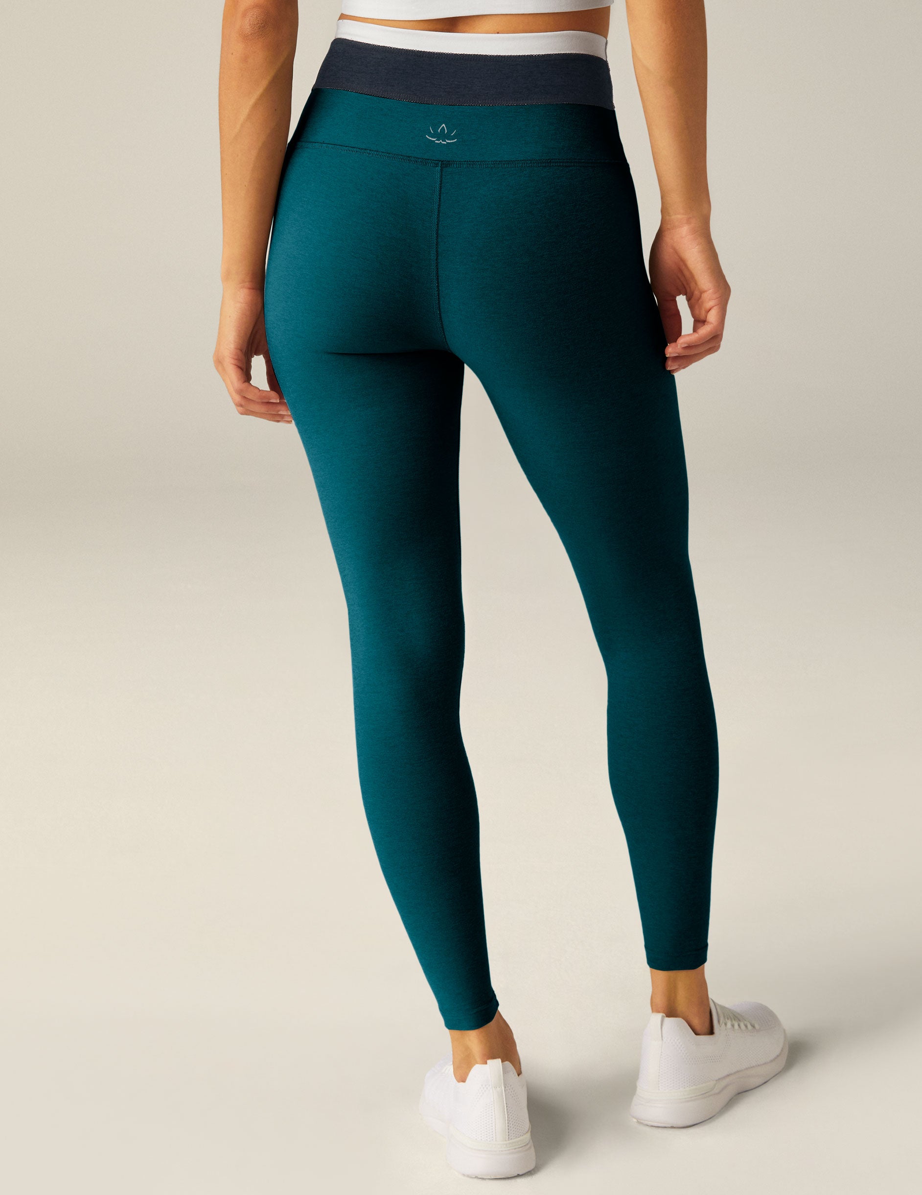 blue colorblock midi legging.