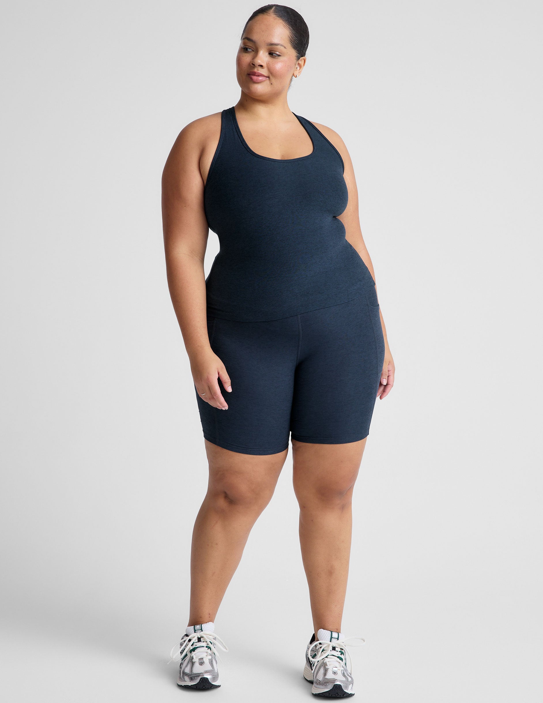 plus size navy tank paired with navy high waisted legging