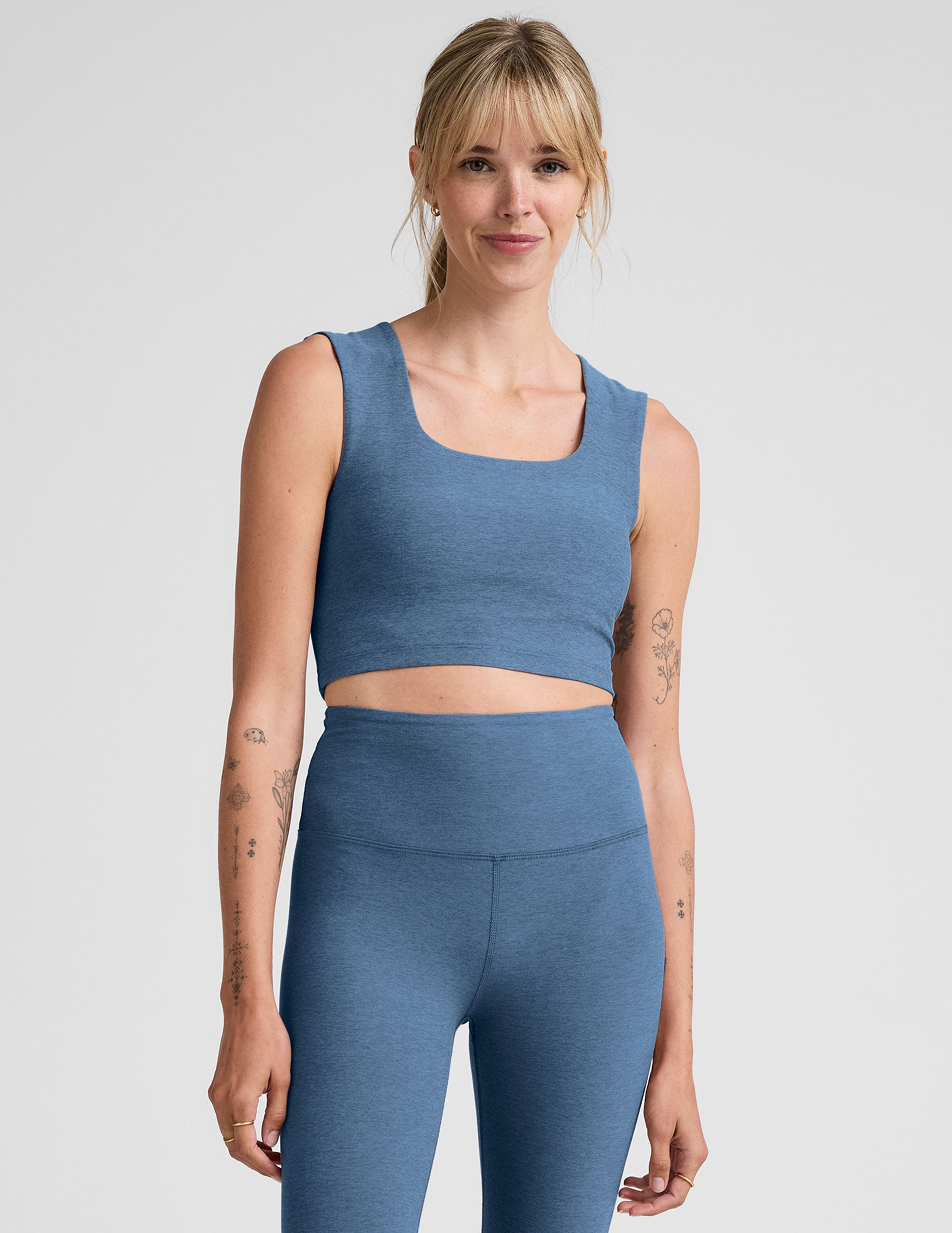 Beyond Yoga DÉBARDEUR POWERBEYOND STRIVE en Pink Energy | REVOLVE