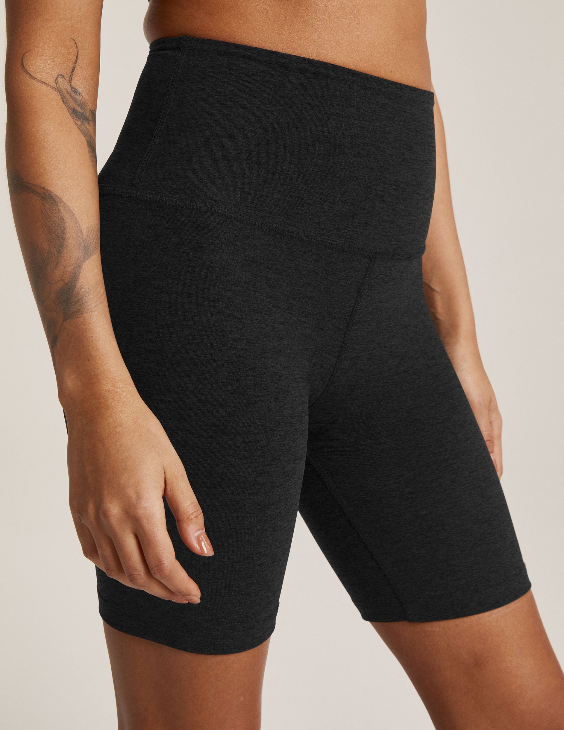 Softlyzero™ High Waisted Crossover Side Pocket Yoga Plus Size Biker Shorts  7