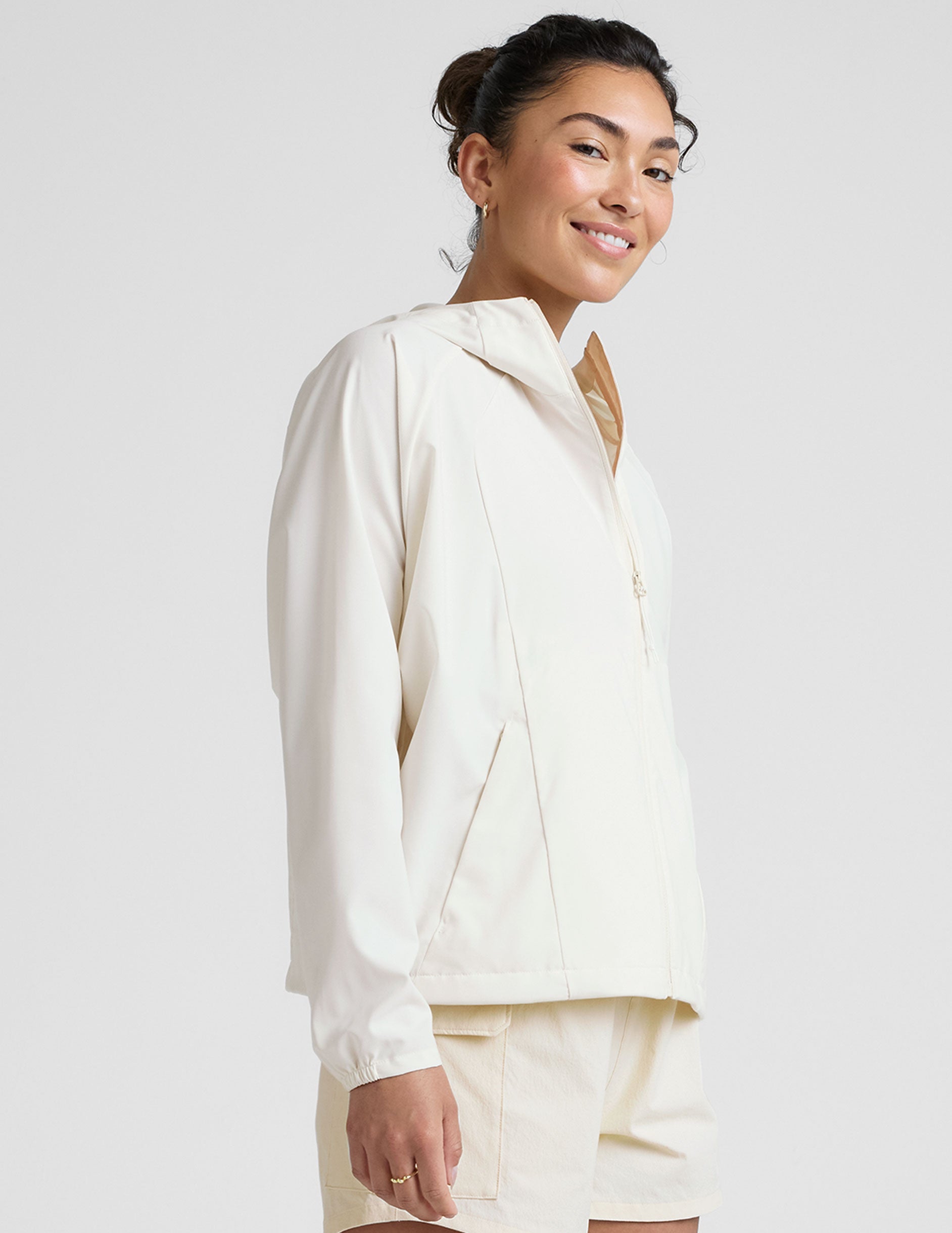 ジャケット・アウター IIROT Double-weight cloth JK_Off White Cross Country Packable Jacket | Beyond Yoga