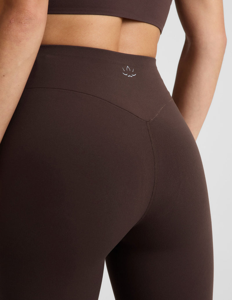glowzone™ High Waisted Midi Legging