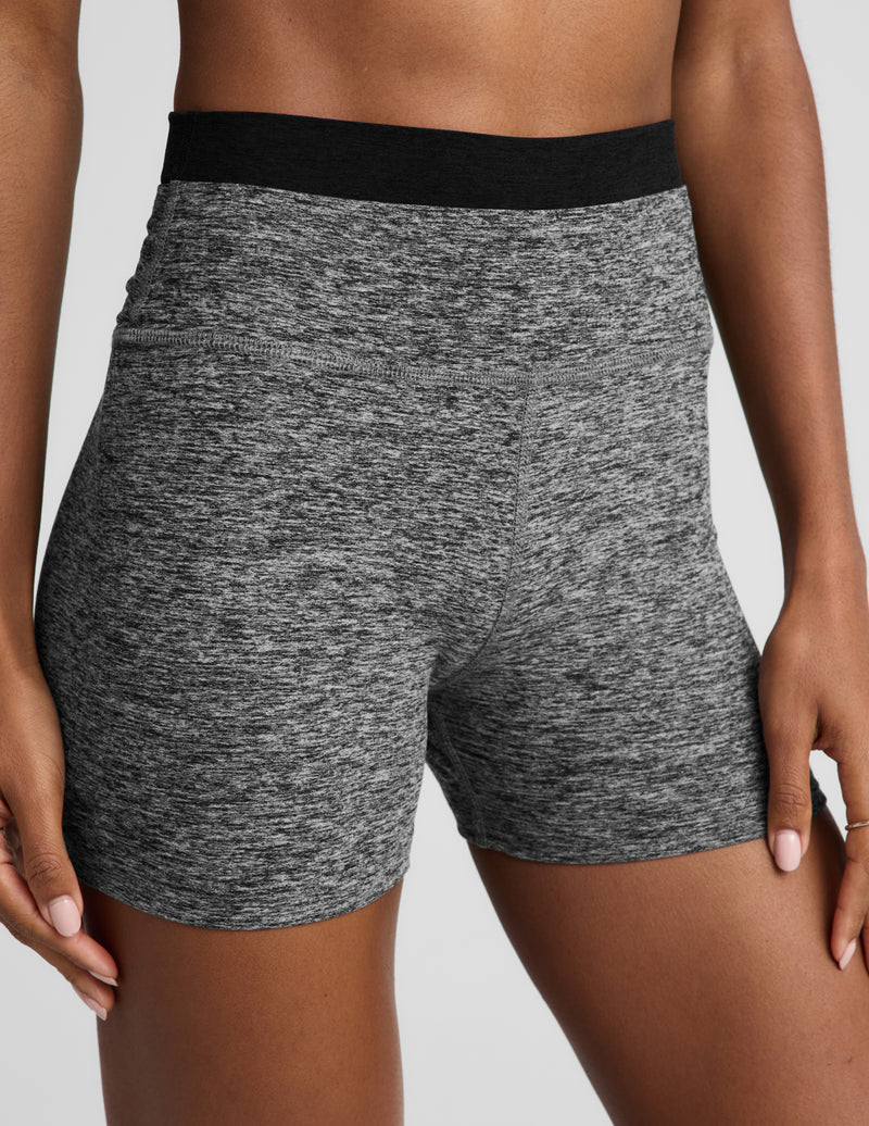 Spacedye™ Layered 3" Short