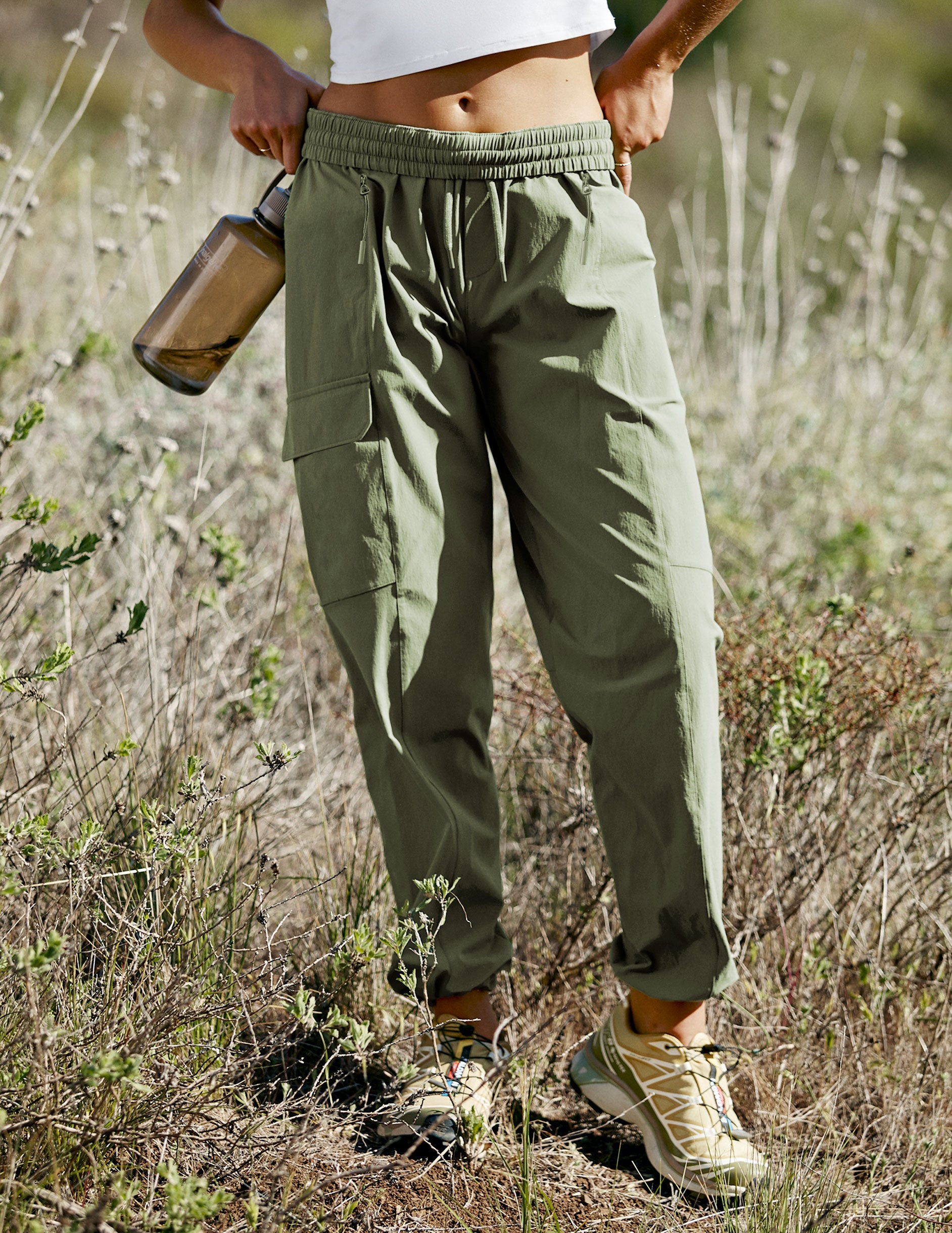 Women's Relaxed Fit Cargo Peak Pants - Olive Branch | Beyond Yoga