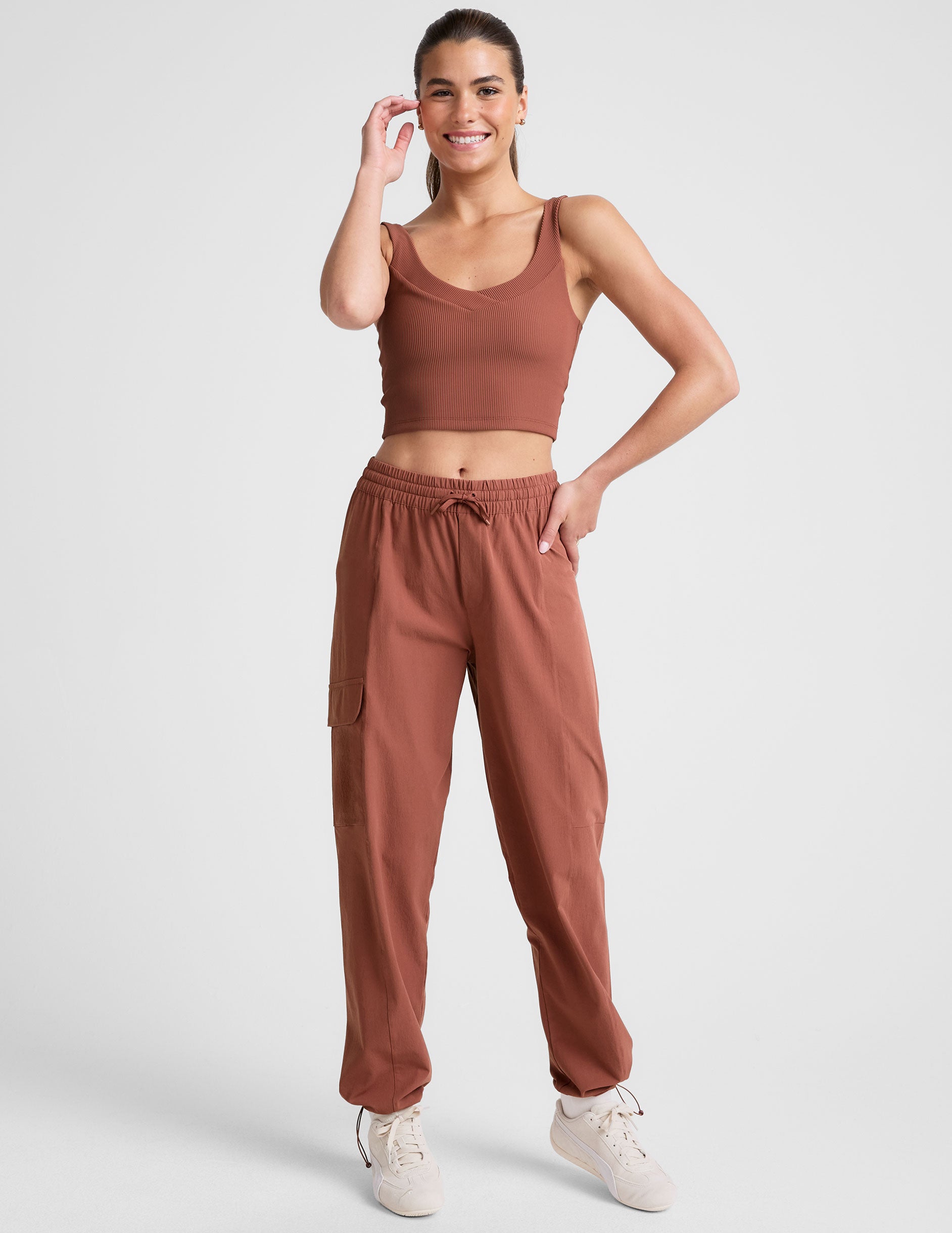 BEYOND YOGA スペースダイ ポケット付 レギンス 送関込 Beyond Yoga レギンス - Firecracker Red Heather | FWRD