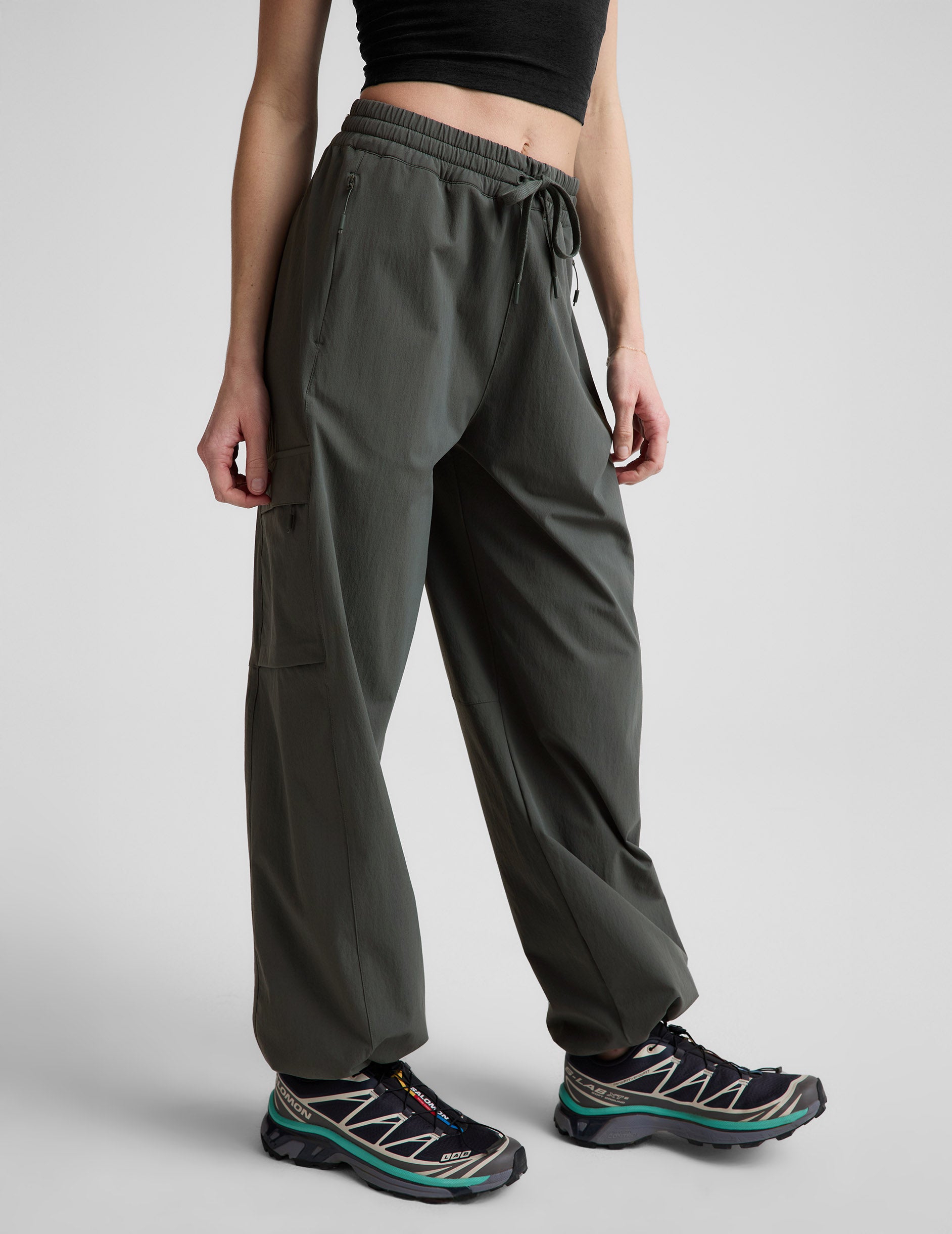 Women's Peak Cargo Pants - Slate Green | Beyond Yoga