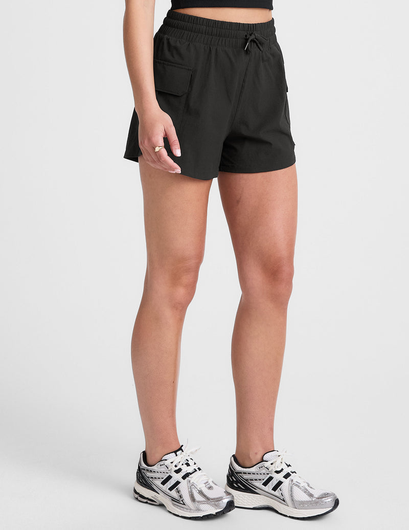 Peak 3" Short
