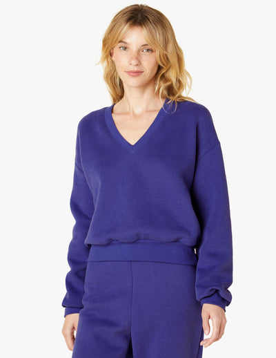 blue v-neck long sleeve pullover