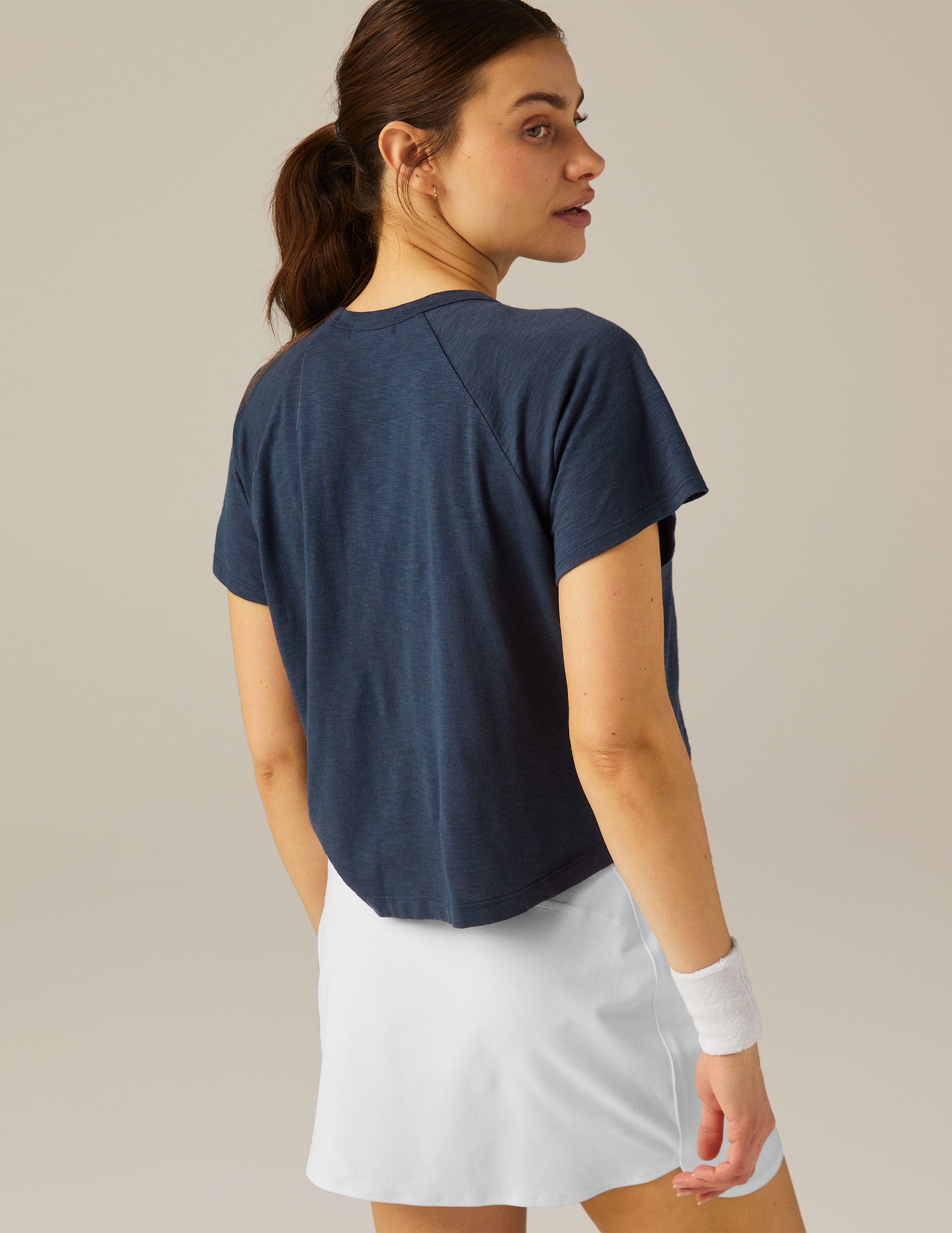 blue short sleeve cropped high low tee