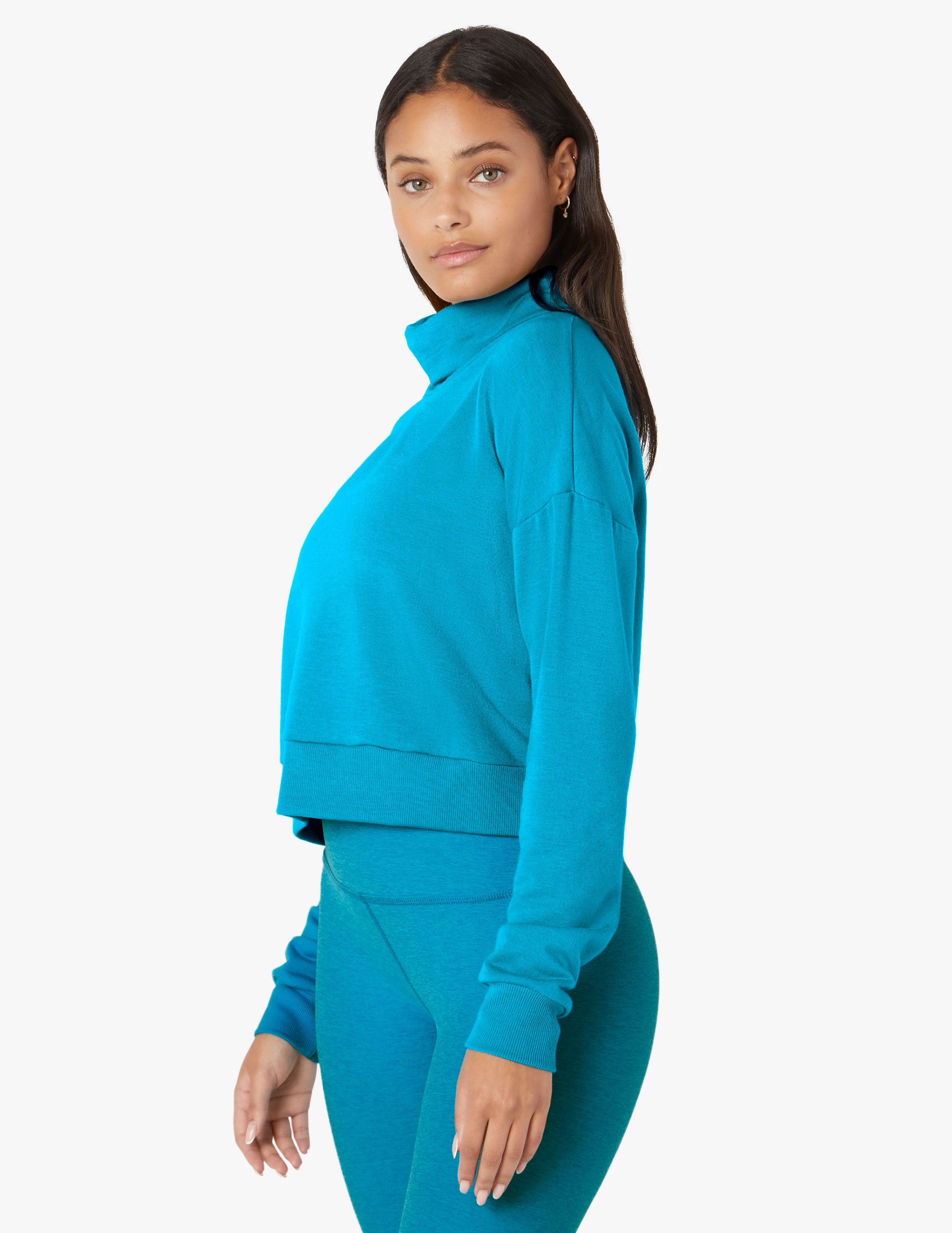 Uplift Cropped Pullover