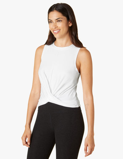 Featherweight Intersect Cropped Tank Image 2