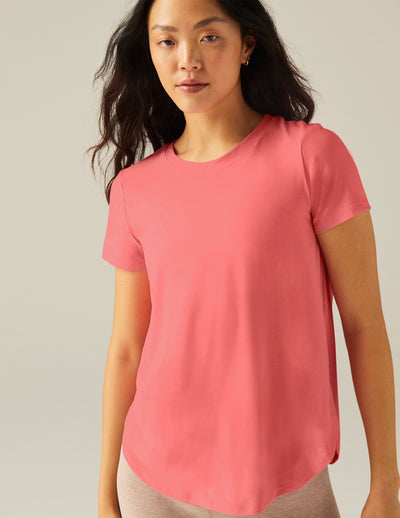 pink short sleeve top
