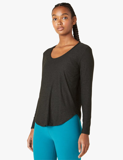 Featherweight Scooped Long Sleeve Pullover Image 2