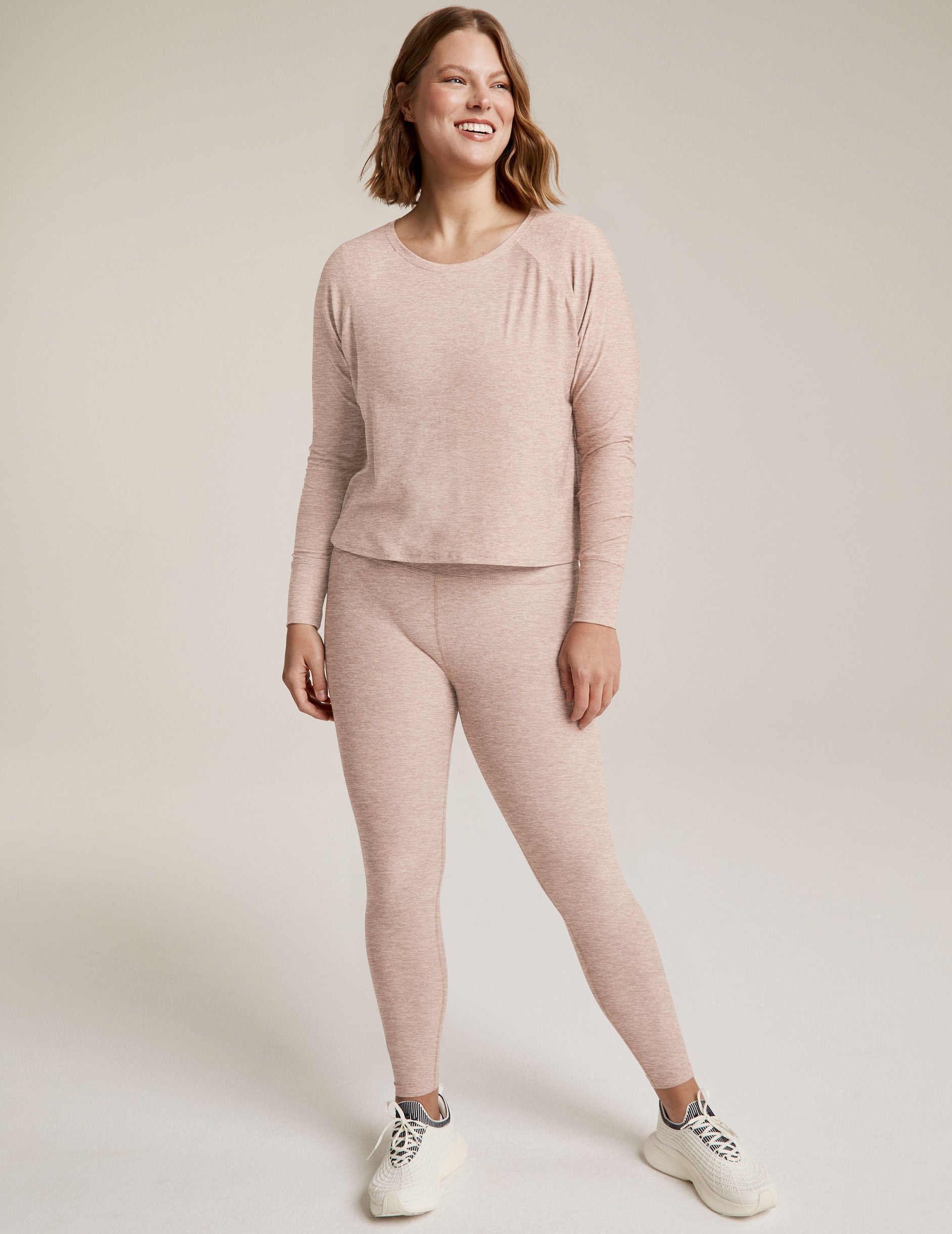 Featherweight Daydreamer Pullover Image 4