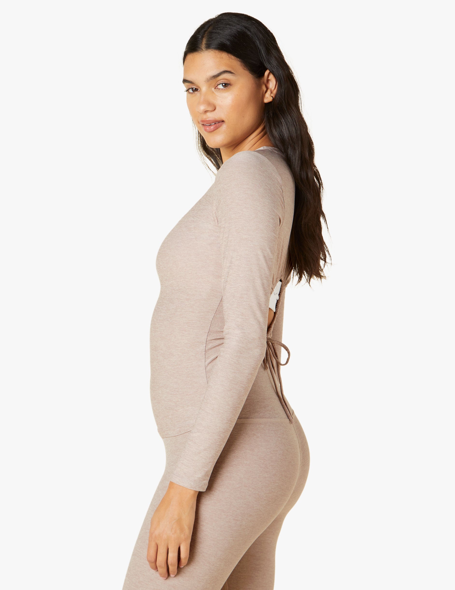 Featherweight Inner Circle Pullover