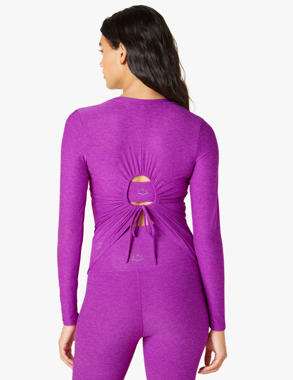 Featherweight Inner Circle Pullover Featured Image
