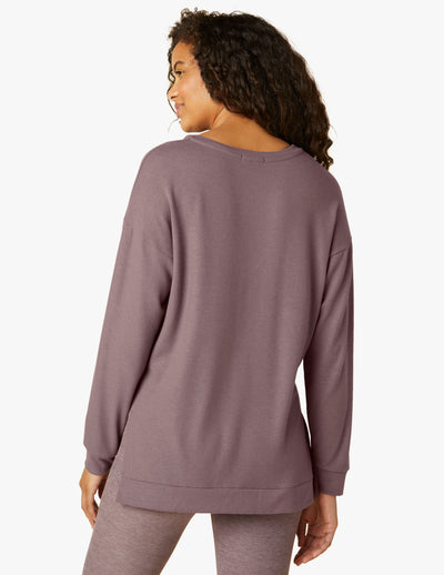 Long Weekend Lounge Pullover Image 4