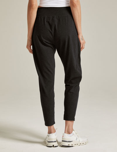 black tailored joggers with pocket at each side